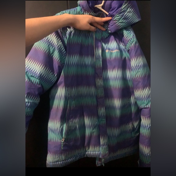 Girls Size large Columbia winter jacket - Picture 2 of 3